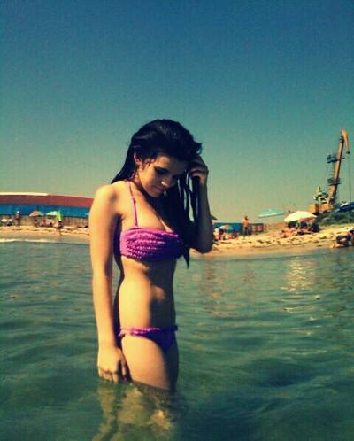 Chat with Marisa (27) in Alberta | Casual Dating Profile