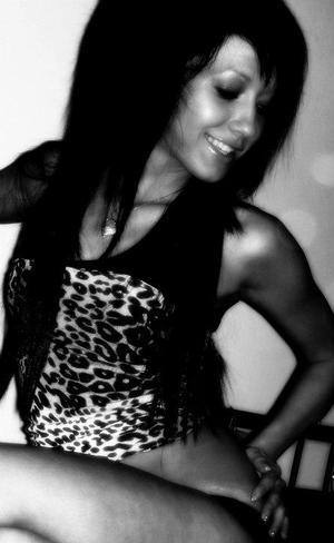 Dixie, 21 from New Jersey | Local No-Strings Connection