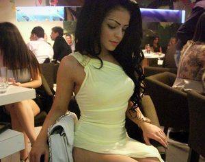 Zoe, 20, Texas | Younger Adult Woman Seeking Older Men