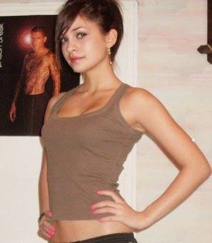 Myra, 19 in North Carolina | Younger Adult Woman, Older Men