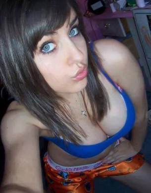 Samantha (18), North Carolina adult dating profile image