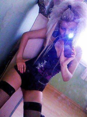 Kaylee (20) in District Of Columbia | Private Adult Dating Profile