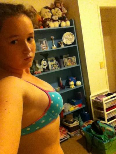 Antonia (18) in Illinois | Friends with Benefits
