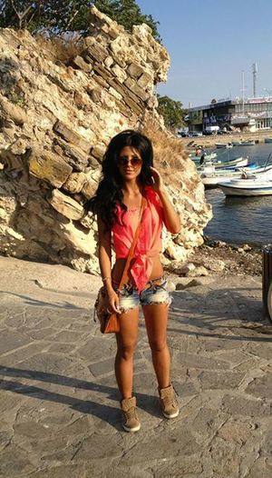 Nicolette (29) in Illinois | Friends with Benefits