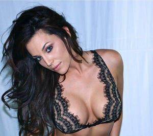 Local profile photo of Sheena, 29, in Princeton Meadows, NJ