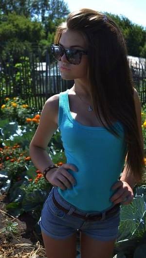 Chat with Isla (27) | Montana Casual Partners