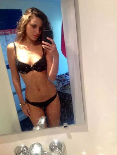 Meet Holly (20) from Texas | FWB Casual Partner