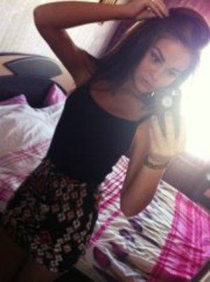 Meet Jessie (18) from Florida | FWB Casual Partner