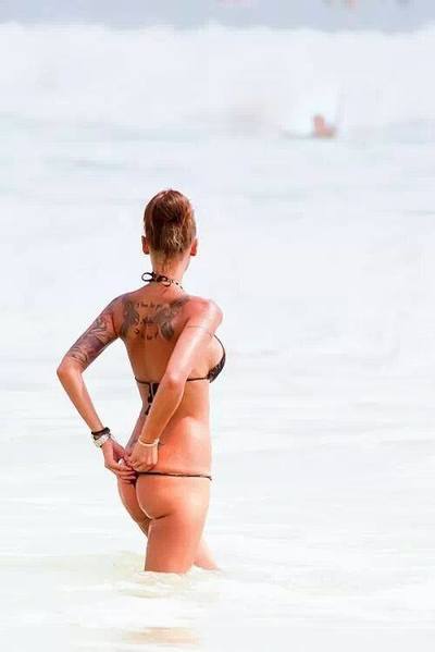 Meet Meredith (24) from South Carolina | FWB Casual Partner