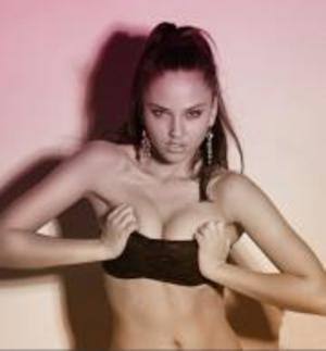 Julianna (26) in Colorado | Friends with Benefits