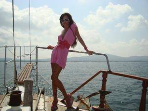 Meet Shanna (28) from California | FWB Casual Partner