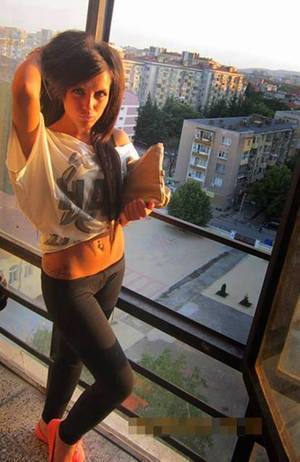 Meet Paula (19) from District Of Columbia | FWB Casual Partner