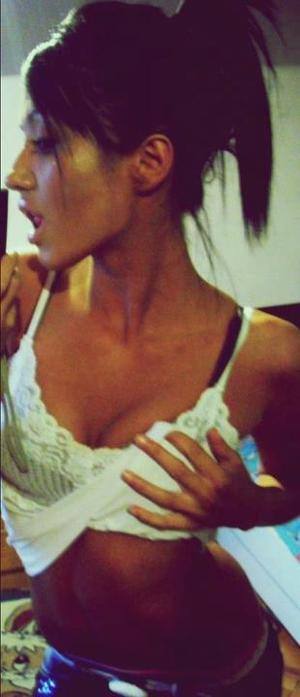 Chat with Felisha (21) | South Carolina Casual Partners