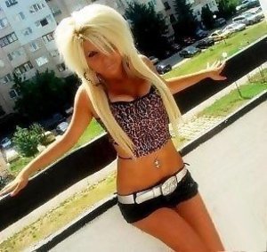 Madeline from New York is interested in nsa sex with a nice, young man