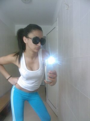 Nicolette from Oklahoma is looking for adult webcam chat