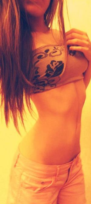 Eva from New York is looking for adult webcam chat