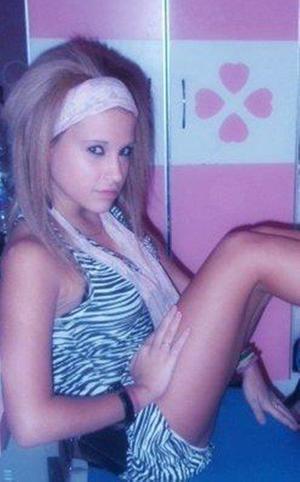 Quinn from California is interested in nsa sex with a nice, young man