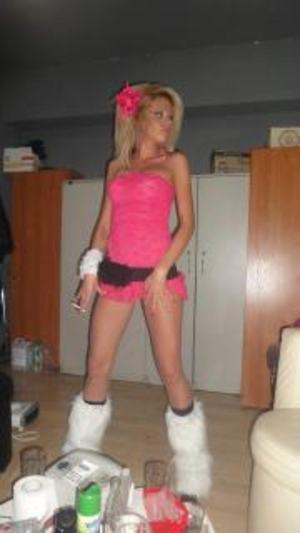 Meet local singles like Kate from Alabama who want to fuck tonight
