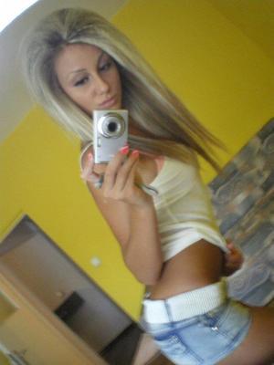 Meet local singles like Vanessa from California who want to fuck tonight