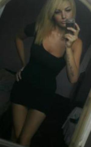 Sarita from Moapa Town, Nevada is looking for adult webcam chat