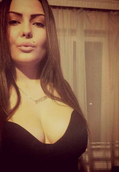 Escorts like Jaidyn are down to fuck you now!