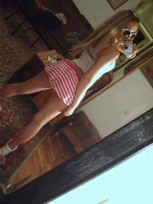 Lizette from Virginia is interested in nsa sex with a nice, young man