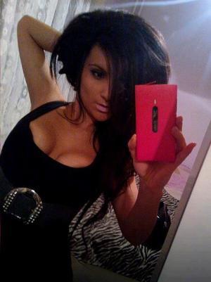 Looking for local cheaters? Take Katherine from Wisconsin home with you