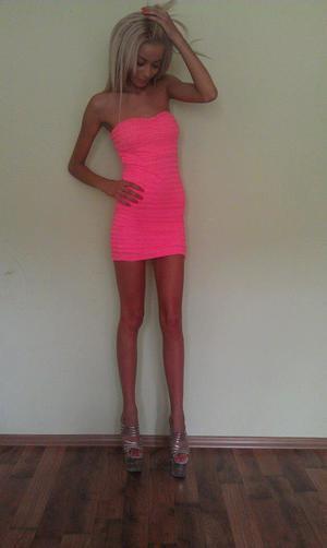 Michele from Illinois is looking for adult webcam chat