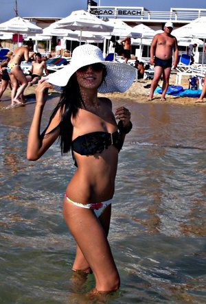 Looking for local cheaters? Take Kaelyn from Wisconsin home with you