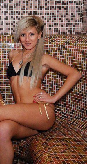 Meet local singles like America from Alaska who want to fuck tonight