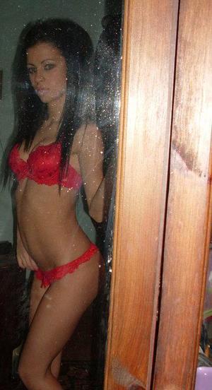 Grace from Washington is looking for adult webcam chat