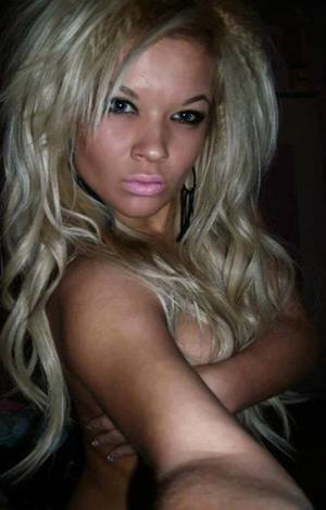 Looking for local cheaters? Take Lilliana from Belleville, Kansas home with you