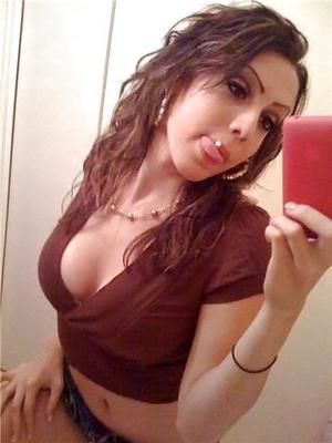 Looking for local cheaters? Take Ofelia from Lemay, Missouri home with you