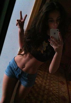 Chelsey from Illinois is looking for adult webcam chat