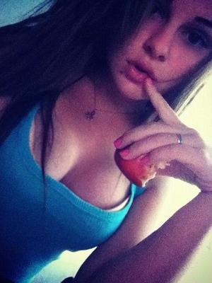 Looking for local cheaters? Take Yaretzi from Alberta home with you