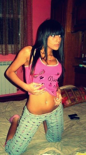 Meet local singles like Bethany from Kansas who want to fuck tonight