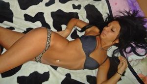 Escorts like Jamila are down to fuck you now!