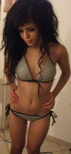Caitlyn from Illinois is the best local fuck buddy you can ever find
