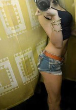 Meet local singles like Kimberlee from California who want to fuck tonight