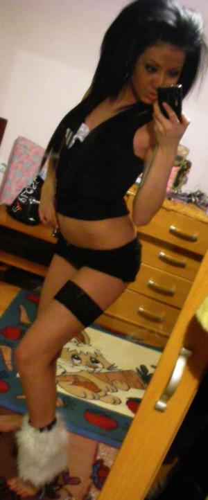 Eileen from District Of Columbia is looking for adult webcam chat