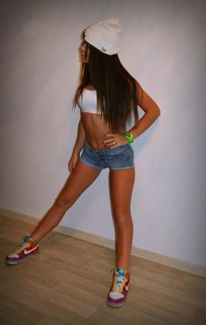 Looking for local cheaters? Take Makenna from Manitoba home with you