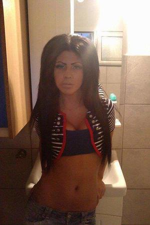 Escorts like Isabel are down to fuck you now!