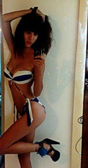 Vicenta from Minong, Wisconsin is interested in nsa sex with a nice, young man