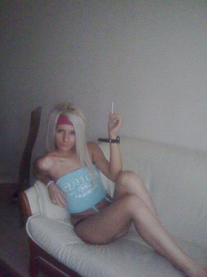 Looking for local cheaters? Take Kaylie from Quebec home with you