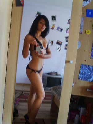 Viki from Louisiana is interested in nsa sex with a nice, young man