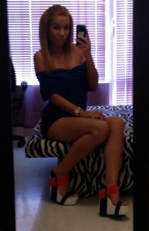 Leonarda from Horine, Missouri is looking for adult webcam chat