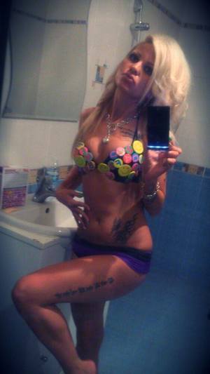 Annika from South Dakota is looking for adult webcam chat