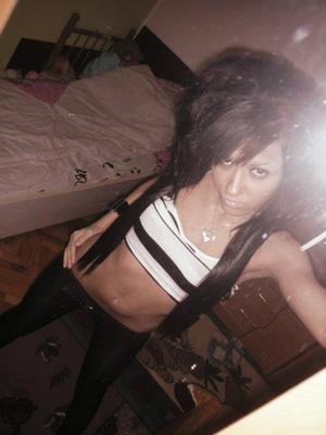 Meet local singles like Carrie from Maine who want to fuck tonight