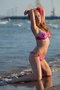 Escorts like Emma are down to fuck you now!